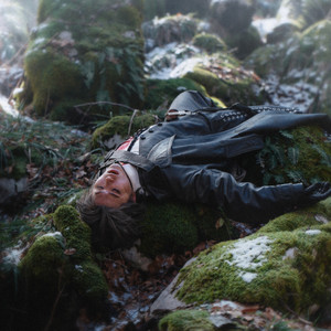 久久久久青草线焦综合
