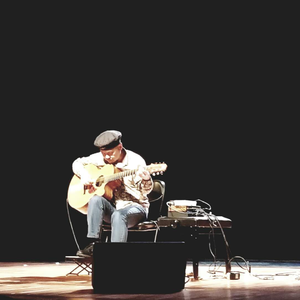 久久久久青草线焦综合
